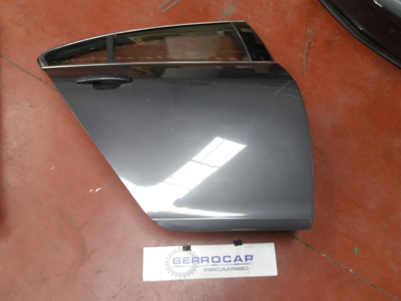 Recambio de puerta trasera derecha para opel insignia berlina 2.0 16v cdti referencia OEM IAM PUERTA DESNUDA  