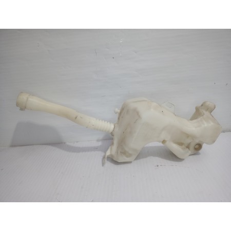 Recambio de deposito limpia para peugeot 3008 style referencia OEM IAM 9685005580  