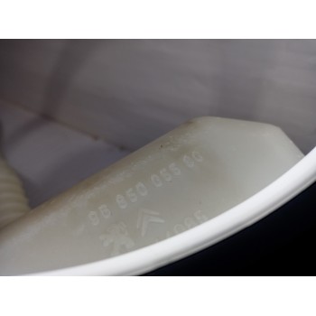 Recambio de deposito limpia para peugeot 3008 style referencia OEM IAM 9685005580  