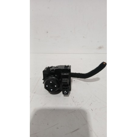 Recambio de mando retrovisor para hyundai i20 iii (bc3, bi3) 1.0 t-gdi referencia OEM IAM 93530BV010  