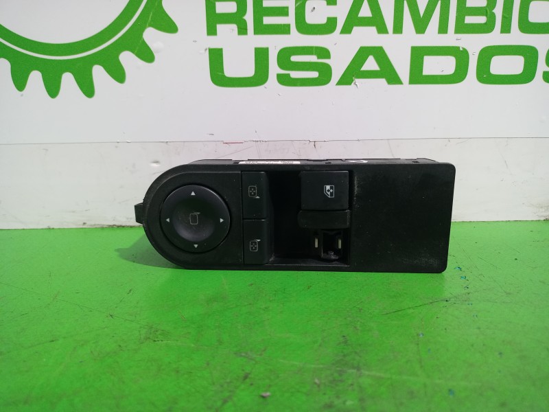 Recambio de mando elevalunas delantero izquierdo para opel zafira b cosmo referencia OEM IAM 13209203  