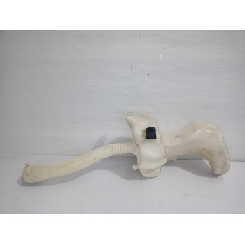 Recambio de deposito limpia para peugeot 3008 style referencia OEM IAM 9685005580  