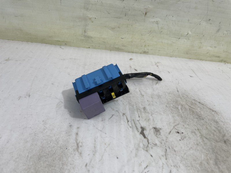 Recambio de rele para renault scenic ii authentique referencia OEM IAM 7703597202  