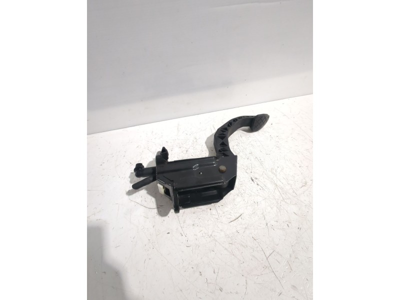 Recambio de pedal embrague para volkswagen polo iv (9n_, 9a_) 1.9 sdi referencia OEM IAM 6Q1721321C01C  