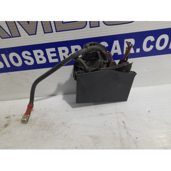 Recambio de caja reles / fusibles para opel zafira a elegance referencia OEM IAM 09131668  