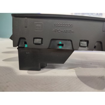 Recambio de mando elevalunas delantero derecho para opel insignia berlina 2.0 16v cdti referencia OEM IAM 13222229  