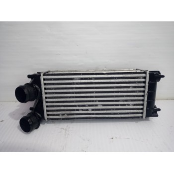 Recambio de intercooler para peugeot 3008 style referencia OEM IAM 9684212480  