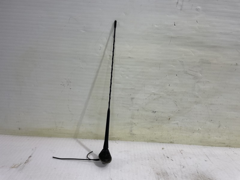 Recambio de antena para renault scenic ii authentique referencia OEM IAM 8200500323  