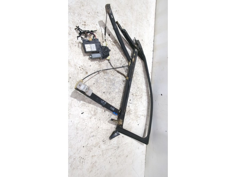 Recambio de elevalunas delantero derecho para audi a4 b6 (8e2) 1.9 tdi referencia OEM IAM 8E0837462C  