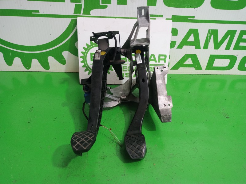 Recambio de pedalera para audi a6 berlina (4f2) 2.4 referencia OEM IAM 4F1721117A  
