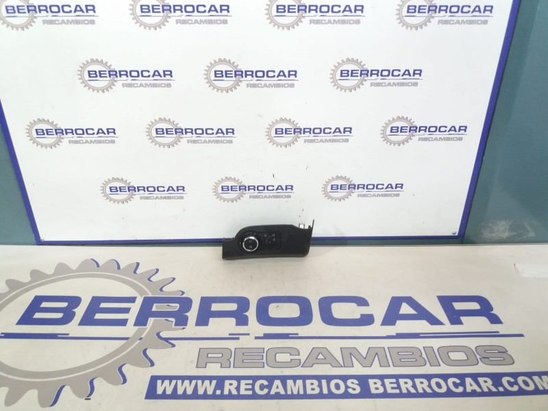 Recambio de mando luces para opel insignia berlina 2.0 16v cdti referencia OEM IAM 13268702  