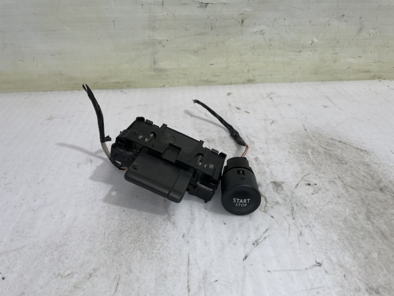 Recambio de conmutador de arranque para renault scenic ii authentique referencia OEM IAM 8200125077  
