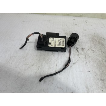 Recambio de conmutador de arranque para renault scenic ii authentique referencia OEM IAM 8200125077  