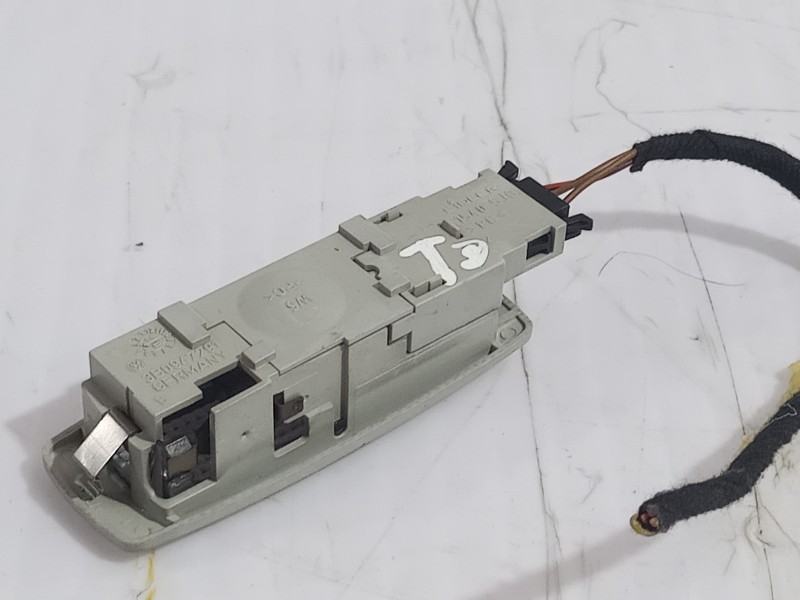 Recambio de luz interior para volkswagen passat berlina (3b3) advance referencia OEM IAM 3B0947291  