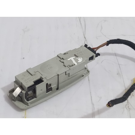 Recambio de luz interior para volkswagen passat berlina (3b3) advance referencia OEM IAM 3B0947291  