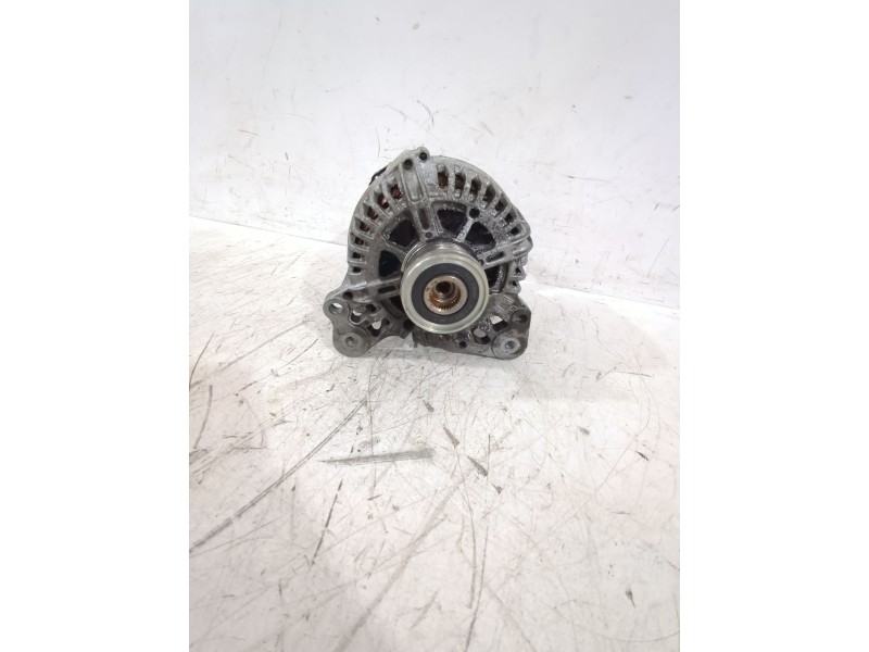 Recambio de alternador para skoda fabia ii combi (545) 1.2 tsi referencia OEM IAM 03F903023E  