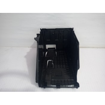 Recambio de tapa bateria para peugeot 3008 style referencia OEM IAM 9687472580  