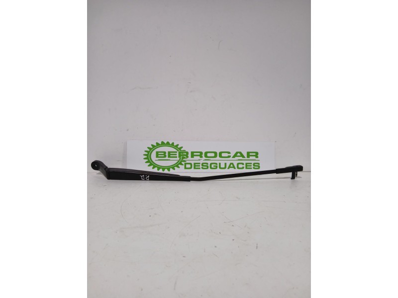 Recambio de brazo limpia delantero derecho para peugeot 407 (6d_) 1.6 hdi 110 (6d9hzc, 6d9hyc) referencia OEM IAM 6429X5  