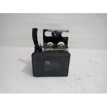 Recambio de abs para renault trafic furgón l1h1 2,7t referencia OEM IAM 476601418R  