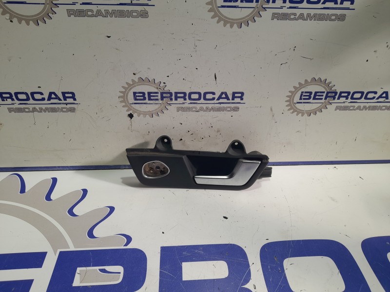 Recambio de maneta interior delantera derecha para seat exeo berlina (3r2) 2.0 tdi referencia OEM IAM 8E1837020  