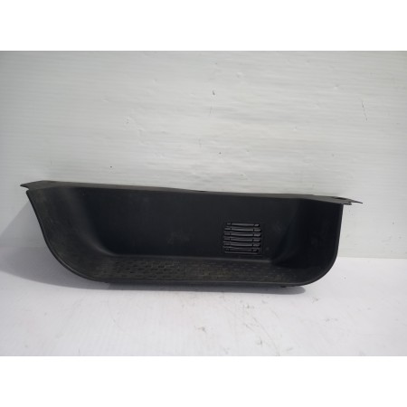 Recambio de reposapies para renault trafic furgón l1h1 2,7t referencia OEM IAM 93868844  