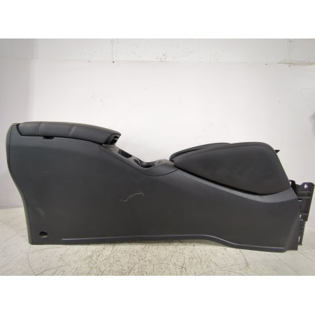 Recambio de consola central para nissan qashqai ii (j11, j11_) 1.3 dig-t referencia OEM IAM 969104EA3C  