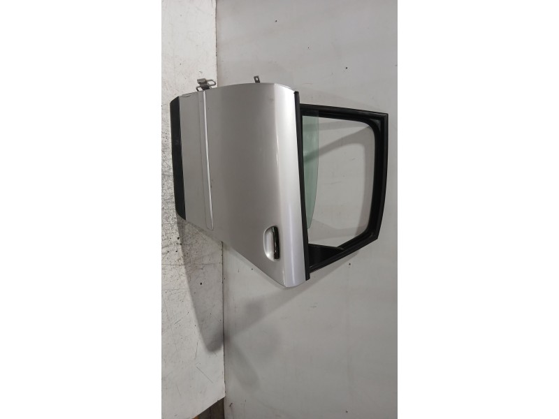 Recambio de puerta trasera izquierda para audi a4 b6 (8e2) 1.9 tdi referencia OEM IAM 8E0833051  