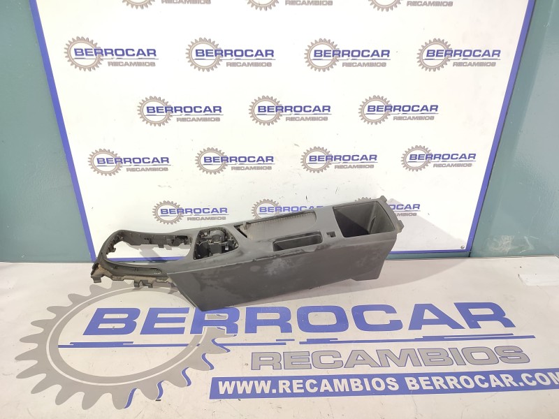 Recambio de apoyabrazos central para opel insignia berlina 2.0 16v cdti referencia OEM IAM 13289002  