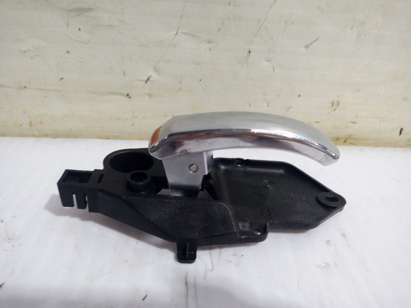 Recambio de maneta interior delantera izquierda para fiat 500 cabrio (150) aniversario referencia OEM IAM 607049SX  