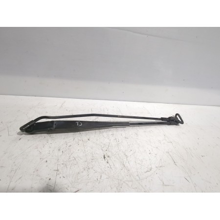 Recambio de brazo limpia delantero izquierdo para peugeot 107 (pm_, pn_) 1.4 hdi referencia OEM IAM 6405V2  