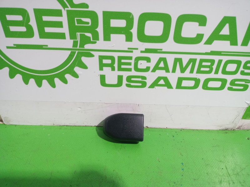 Recambio de moldura para toyota auris referencia OEM IAM 7323302040  