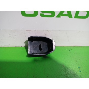 Recambio de moldura para toyota auris referencia OEM IAM 7323302040  