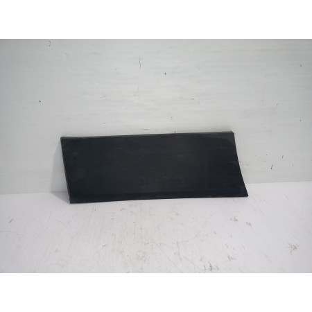 Recambio de moldura derecha para renault trafic furgón l1h1 2,7t referencia OEM IAM 788122765R  