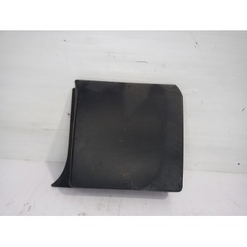 Recambio de moldura izquierda para renault trafic furgón l1h1 2,7t referencia OEM IAM 768196228R  