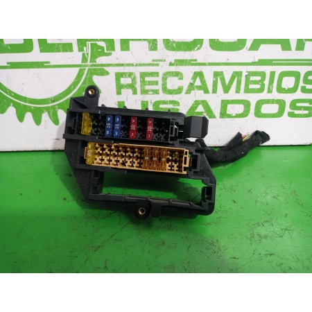 Recambio de caja reles / fusibles para audi a6 berlina (4f2) 2.4 referencia OEM IAM 4F1971845A  