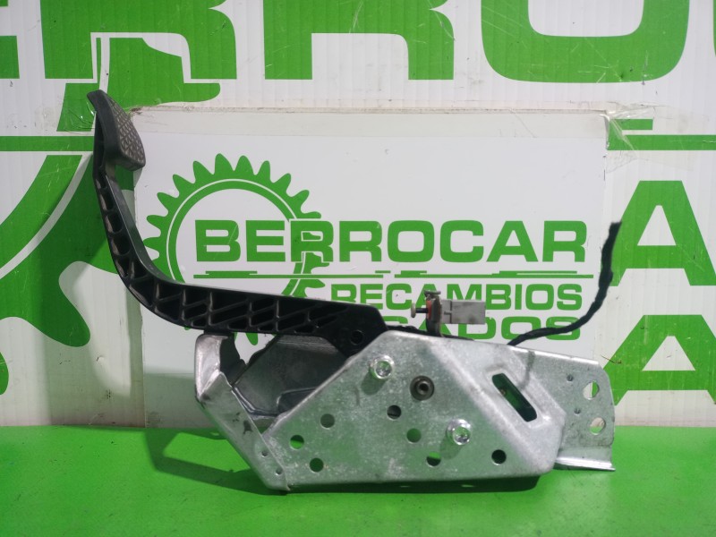 Recambio de pedal embrague para opel zafira b cosmo referencia OEM IAM 13192503  