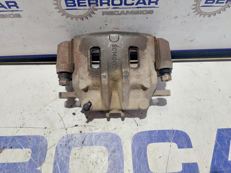 Recambio de pinza de freno delantera izquierda para ssangyong kyron 2.0 referencia OEM IAM BC140112  