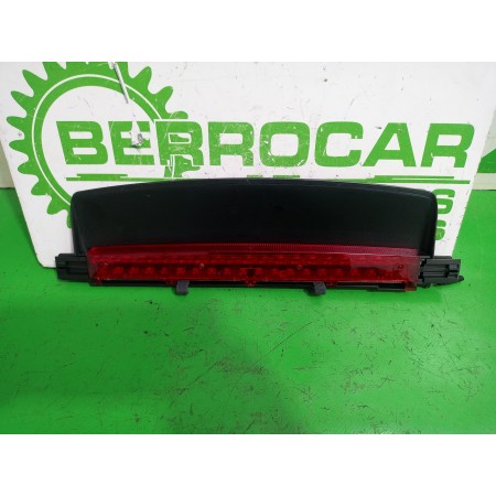 Recambio de luz central de freno para audi a6 berlina (4f2) 2.4 referencia OEM IAM 4F5945097  