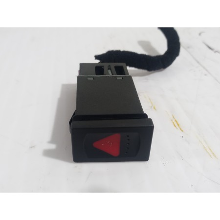 Recambio de warning para volkswagen passat berlina (3b3) advance referencia OEM IAM 3B0953235  