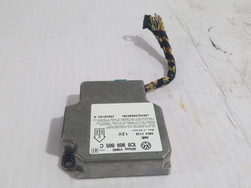 Recambio de centralita airbag para volkswagen passat berlina (3b3) advance referencia OEM IAM 1C0909605  