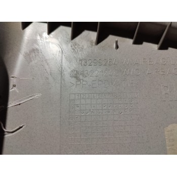 Recambio de moldura interior para opel insignia berlina 2.0 16v cdti referencia OEM IAM 13299264  