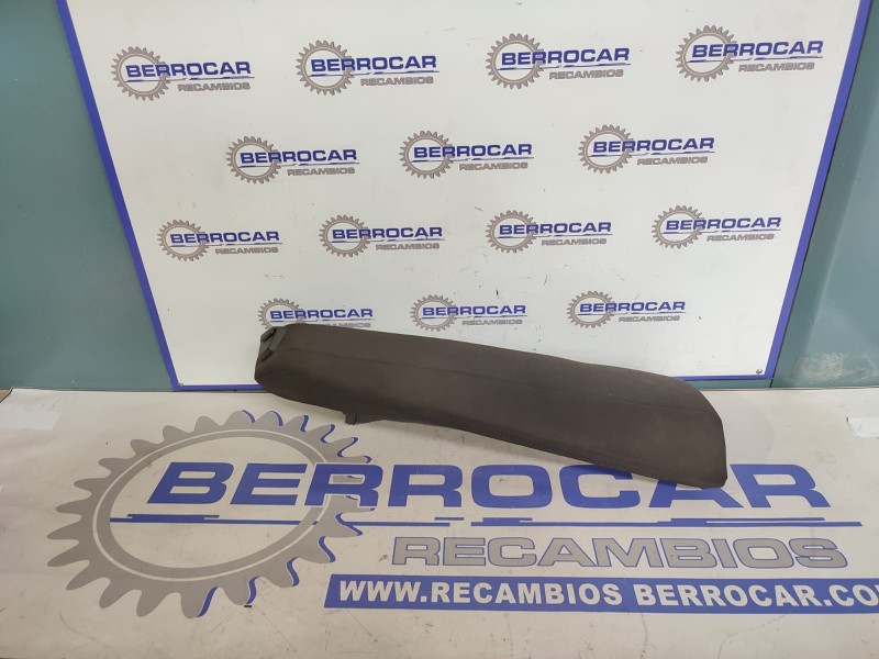 Recambio de panel lateral asiento para opel insignia berlina 2.0 16v cdti referencia OEM IAM 13304991  
