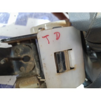Recambio de cinturon seguridad trasero derecho para mitsubishi montero (l040) 2.5 turbodiesel referencia OEM IAM MR750773  