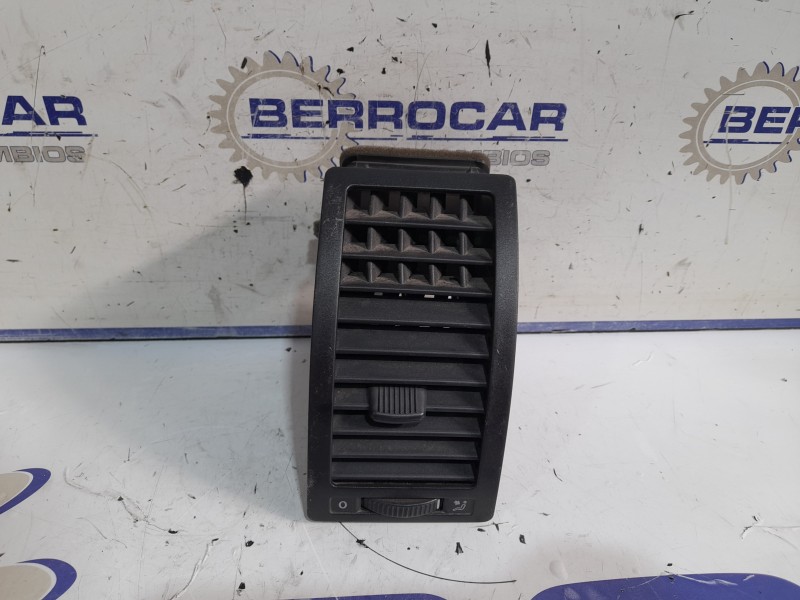 Recambio de rejilla aireadora para volkswagen polo (9n3) 1.4 tdi referencia OEM IAM 6Q0819703  