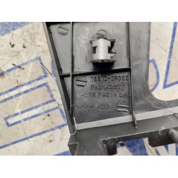 Recambio de moldura para ssangyong kyron 2.0 referencia OEM IAM 7661009000  