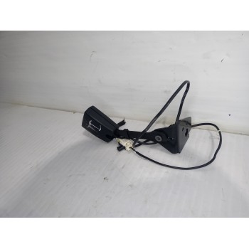 Recambio de enganche cinturon trasero izquierdo para peugeot 3008 style referencia OEM IAM 9681985480  