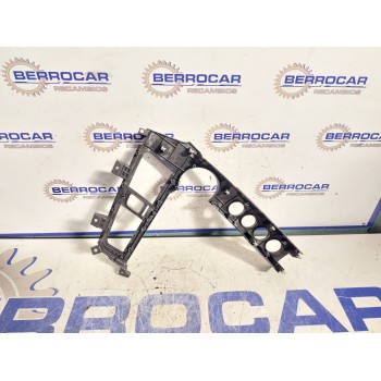 Recambio de moldura para ssangyong kyron 2.0 referencia OEM IAM 7661009000  