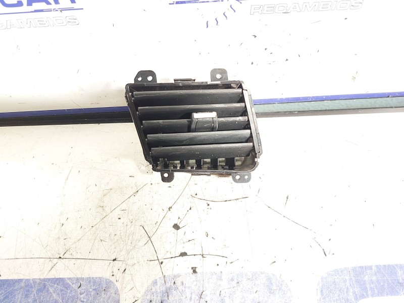 Recambio de rejilla aireadora para ssangyong kyron 2.0 referencia OEM IAM 6961009000  