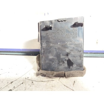 Recambio de rejilla aireadora para ssangyong kyron 2.0 referencia OEM IAM 6961009000  