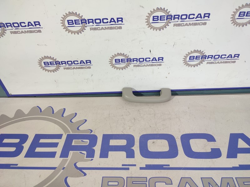 Recambio de asidero techo para opel insignia berlina 2.0 16v cdti referencia OEM IAM 5354925  